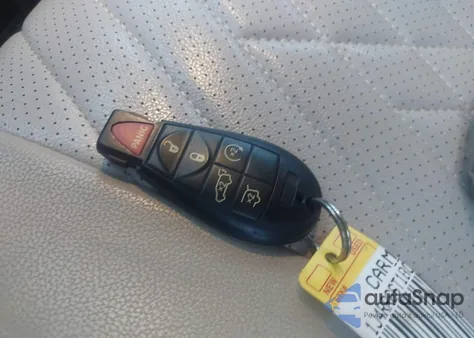 2011 Jeep Grand Cherokee Overland z USA, uszkodzony, nr VIN 1J4RR6GT1BC536175